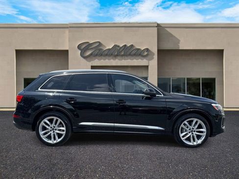 Used 2025 Audi Q7 3.0T Premium Plus AWD/4WD image 2