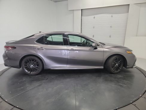 Used 2023 Toyota Camry XSE FWD image 11