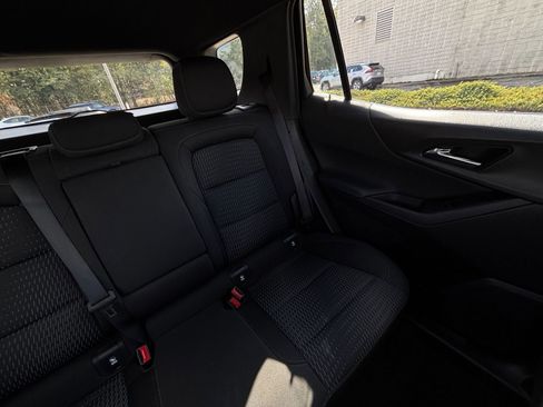 Used 2025 Chevrolet Equinox LT image 41