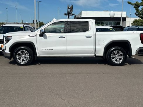 Used 2024 GMC Sierra 1500 SLT AWD/4WD image 7