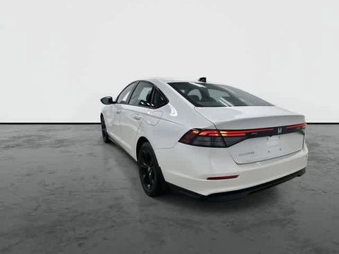 Used 2025 Honda Accord SE image 2