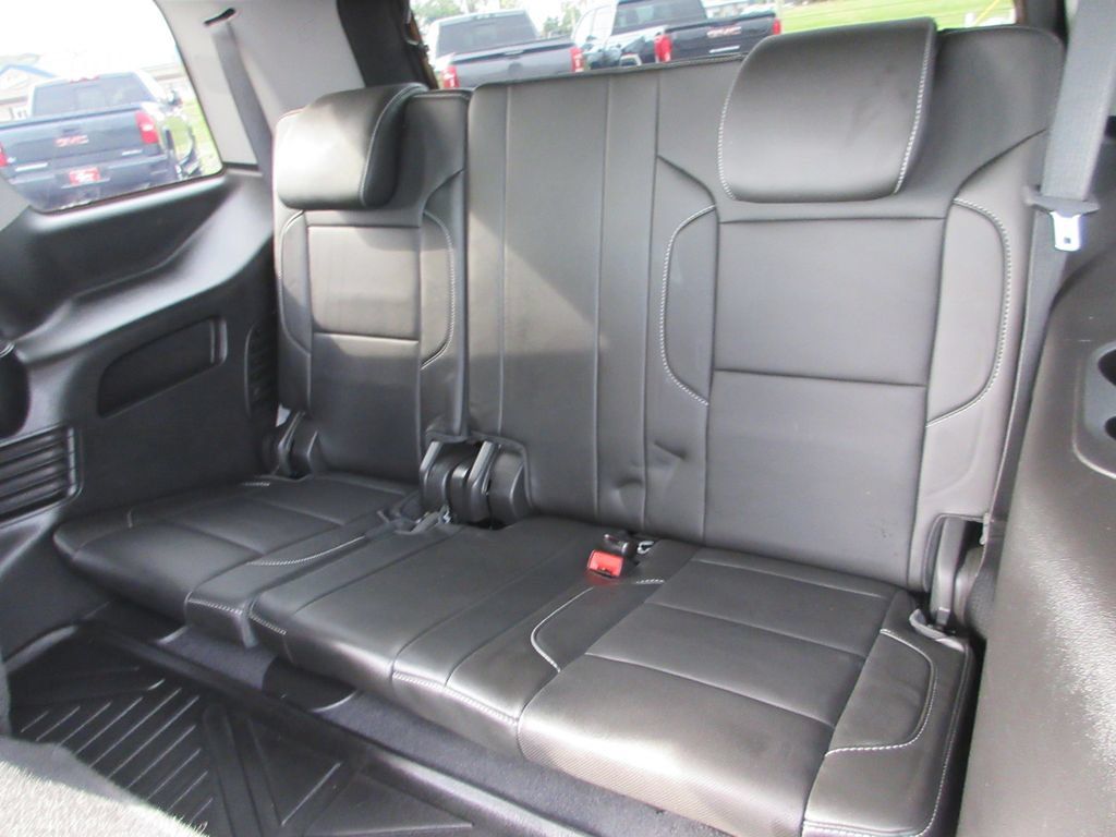 Used 2019 GMC Yukon SLT w/ Graphite Performance Edition AWD/4WD image 25
