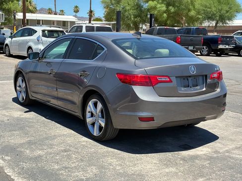 Used 2014 Acura ILX w/ Premium Package FWD image 4