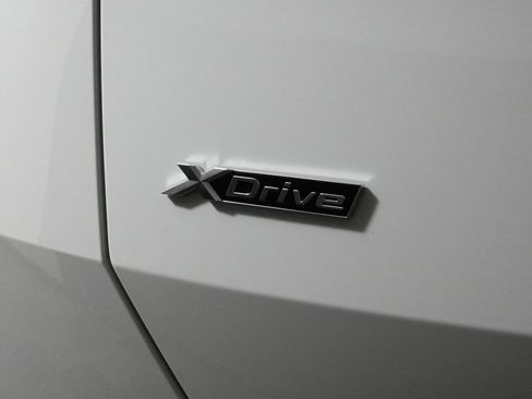 Used 2025 BMW X3 xDrive30i w/ Premium Package image 43