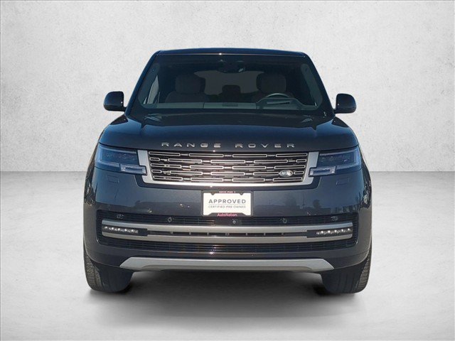 Used 2024 Land Rover Range Rover SE AWD/4WD image 2