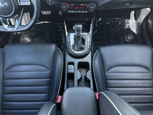 Used 2022 Kia Forte GT-Line w/ GT-Line Premium Package FWD image 6