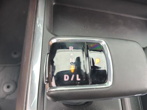 Used 2026 GMC Sierra 1500 SLT AWD/4WD image 16