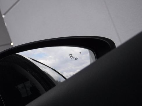 Used 2019 Honda Accord EX image 31