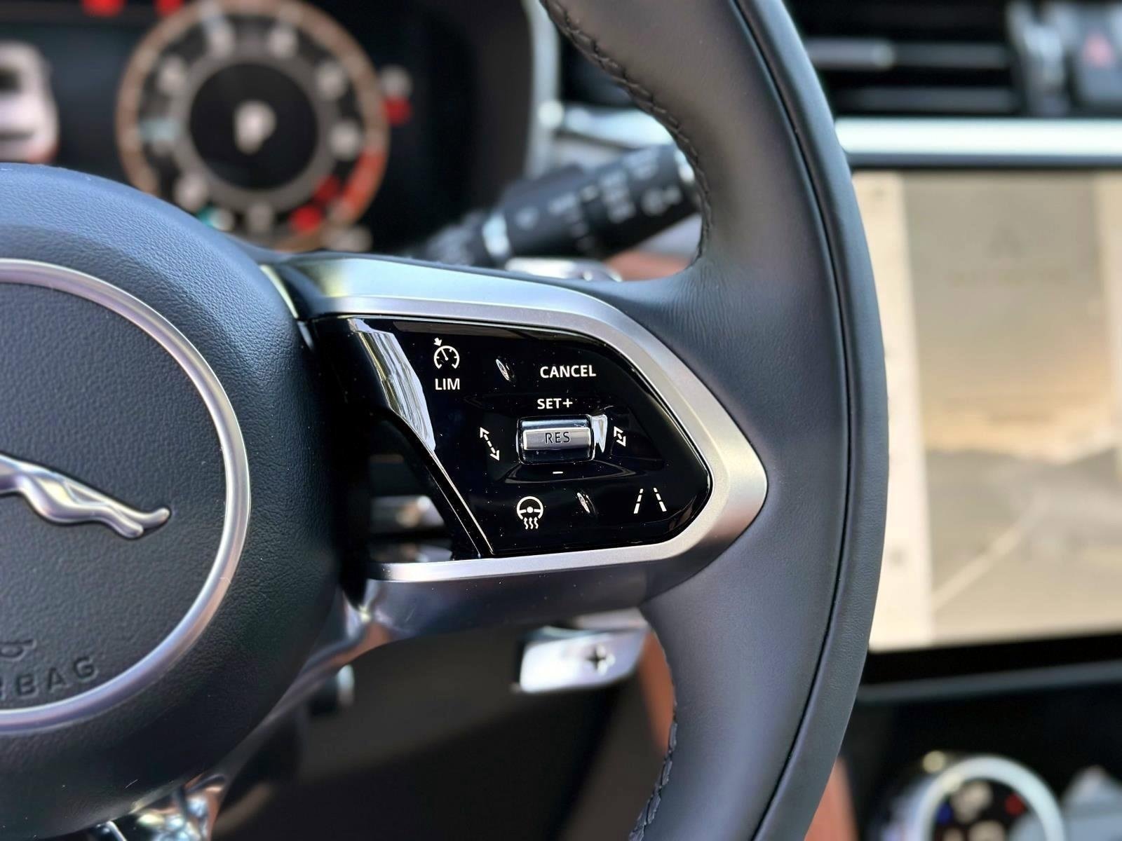 New 2026 Jaguar F-PACE R-Dynamic S AWD/4WD image 23