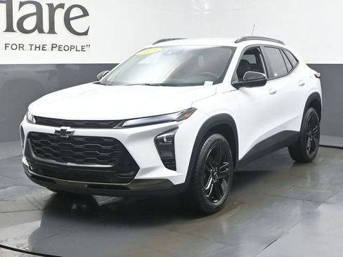 Used 2025 Chevrolet Trax ACTIV w/ Driver Confidence Package image 34