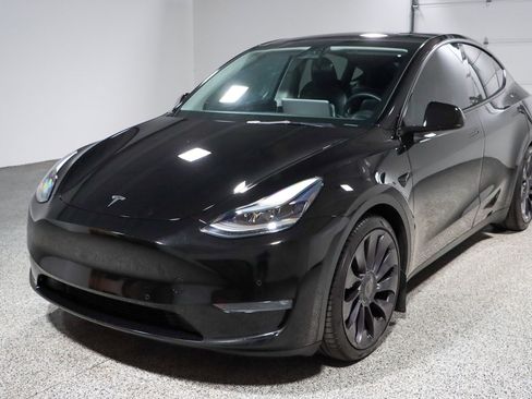 Used 2021 Tesla Model Y Performance AWD/4WD image 26