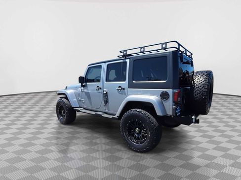 Used 2013 Jeep Wrangler Unlimited Sahara w/ Connectivity Group AWD/4WD image 6