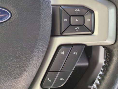 Used 2019 Ford F150 Lariat RWD image 21