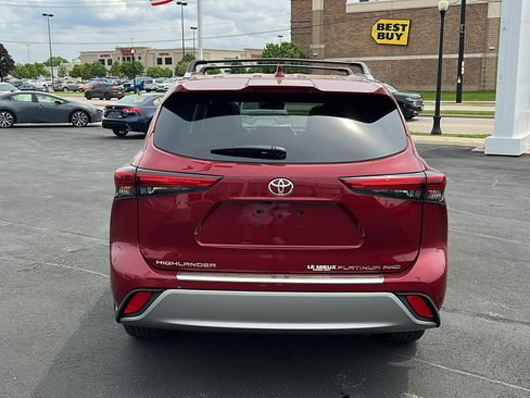 Certified 2021 Toyota Highlander Platinum image 4
