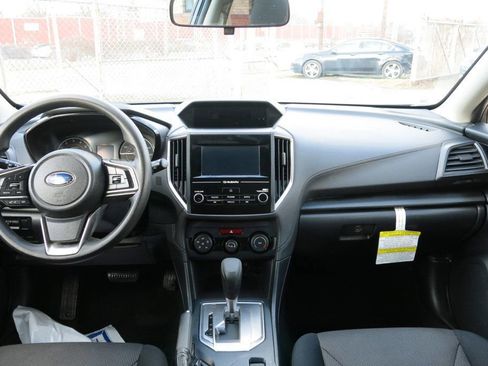 Used 2019 Subaru Crosstrek 2.0i image 18