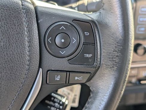 Used 2018 Toyota Corolla SE image 20