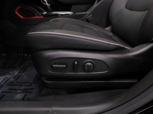 Used 2023 Chevrolet TrailBlazer RS w/ Convenience Package image 24