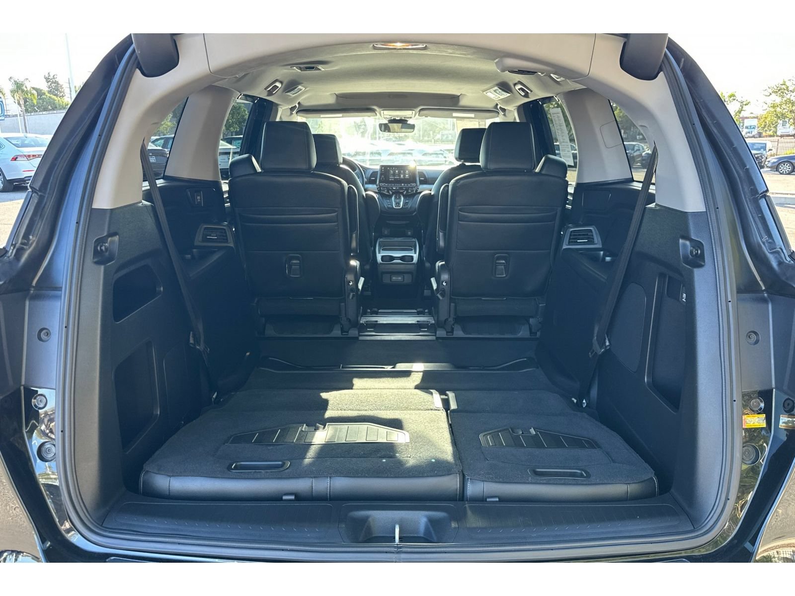 Used 2024 Honda Odyssey Elite image 17