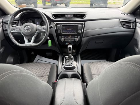 Used 2020 Nissan Rogue SV FWD image 10