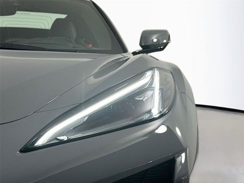 Used 2025 Chevrolet Corvette E-Ray w/ Battery Protection Package AWD/4WD image 15
