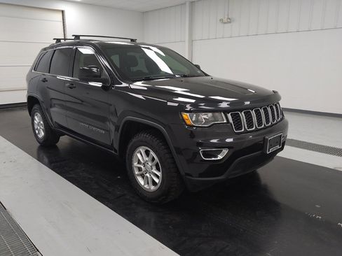 Used 2019 Jeep Grand Cherokee Laredo image 13