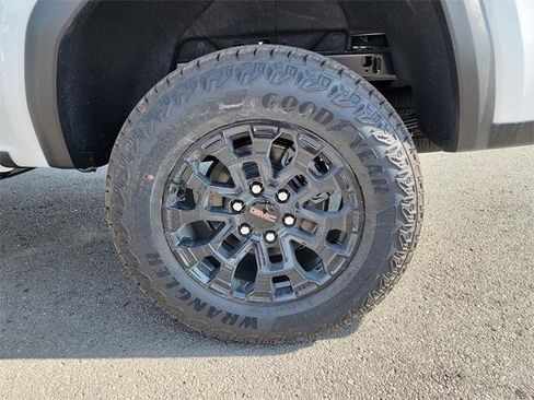 New 2026 GMC Canyon Elevation w/ Convenience Package image 27