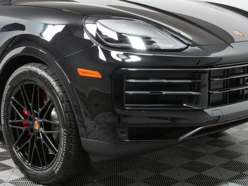 New 2026 Porsche Cayenne S AWD/4WD image 38