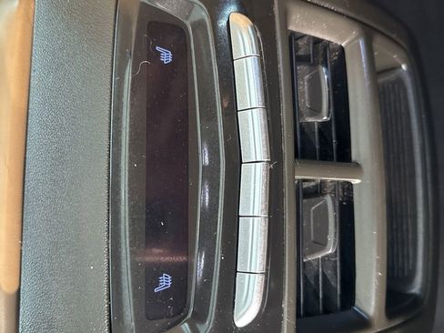 Used 2017 Cadillac XT5 Platinum w/ Driver Assist Package image 19