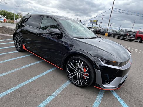 Used 2025 Hyundai Ioniq 5 N AWD/4WD image 7