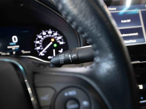 Used 2019 Toyota Avalon XLE image 14