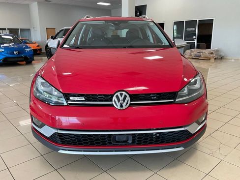Used 2017 Volkswagen Golf Alltrack SEL AWD/4WD image 2