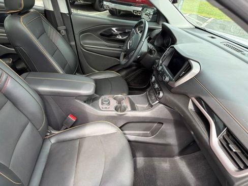 Used 2023 GMC Terrain AT4 AWD/4WD image 13