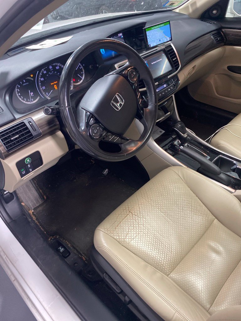 Used 2016 Honda Accord EX-L image 7