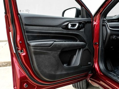 Used 2022 Jeep Compass High Altitude image 42