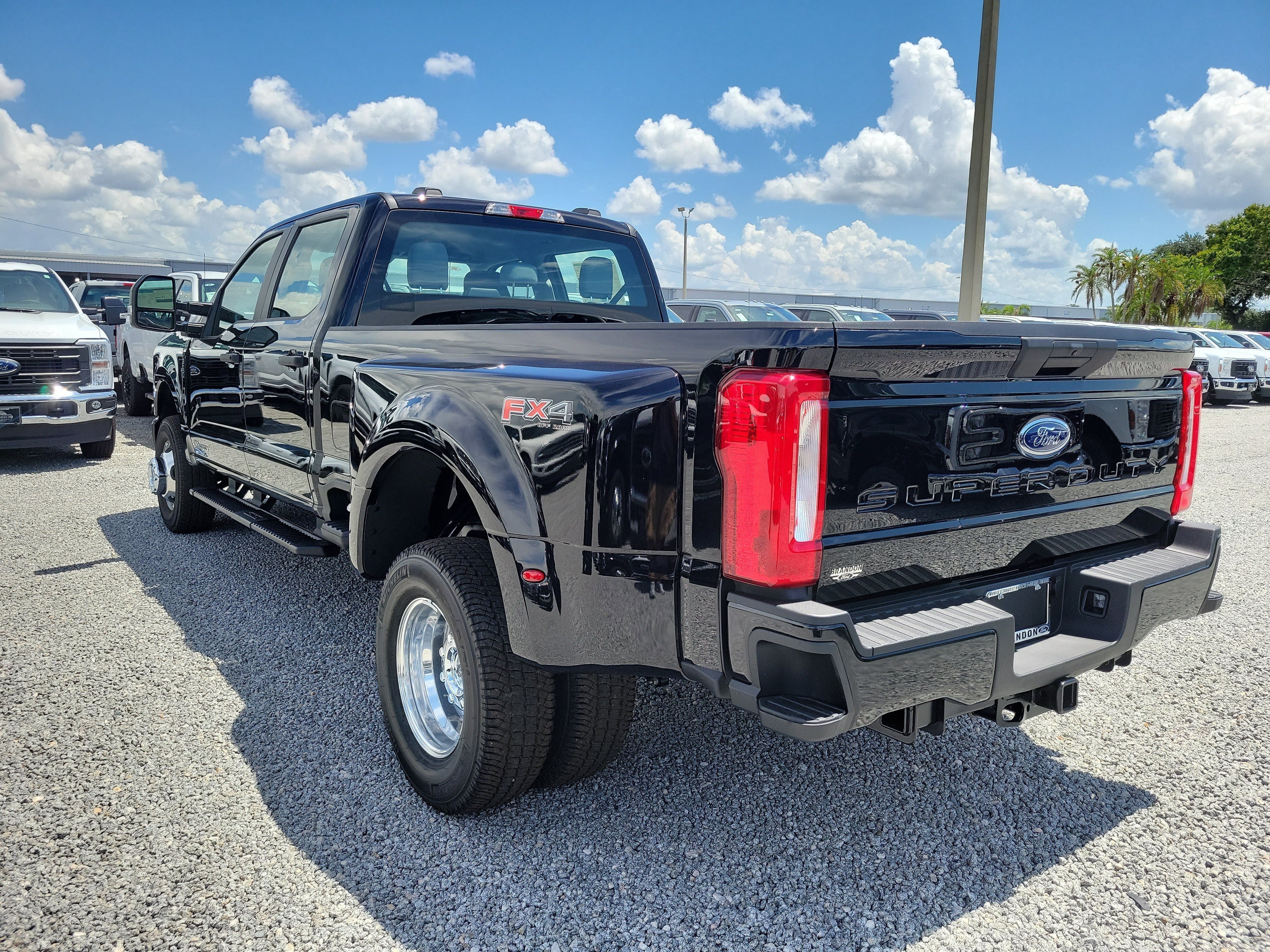 New 2026 Ford F350 XL w/ STX Appearance Package AWD/4WD image 8