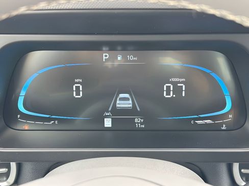 New 2025 Hyundai Elantra Sport image 11