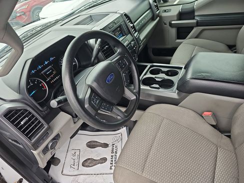 Used 2019 Ford F250 XLT w/ XLT Value Package AWD/4WD image 13