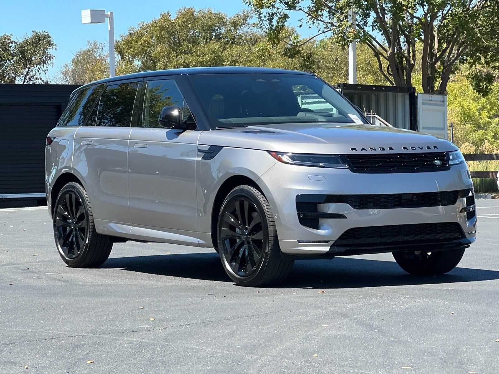 New 2026 Land Rover Range Rover Sport Dynamic SE AWD/4WD image 8