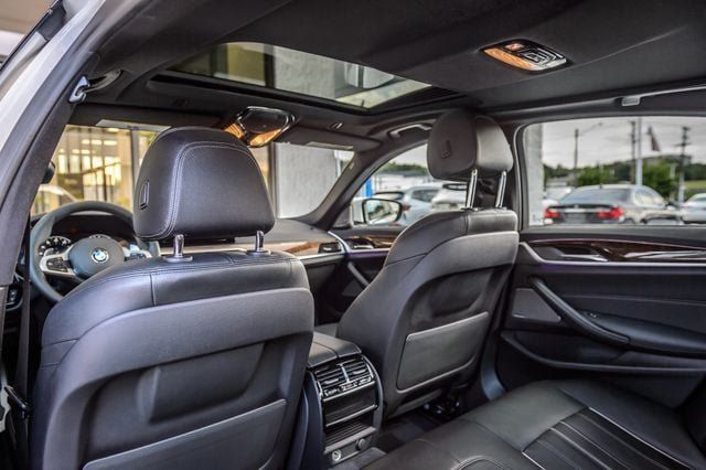 Used 2019 BMW 540i w/ M Sport Package RWD image 41
