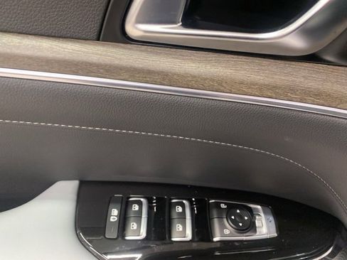 Used 2024 Kia K5 EX w/ EX Premium Package image 29