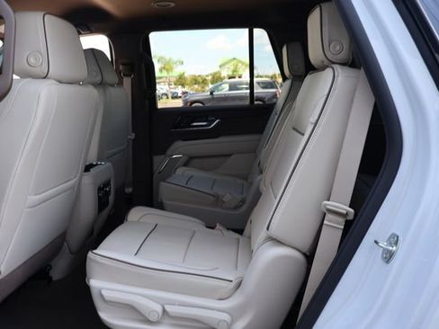 New 2026 GMC Yukon Denali AWD/4WD image 15