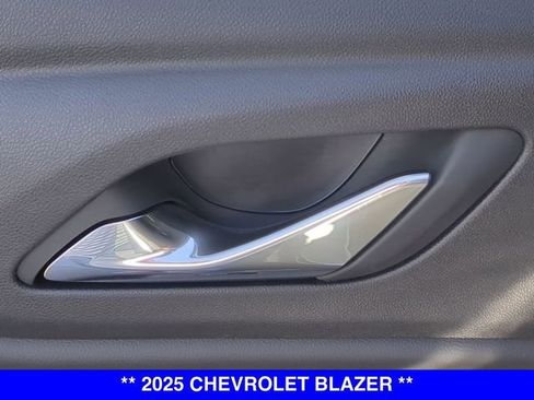 New 2025 Chevrolet Blazer LT image 35