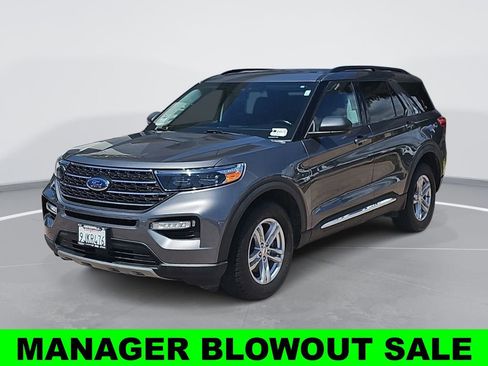 Used 2022 Ford Explorer XLT w/ Equipment Group 202A AWD/4WD image 7
