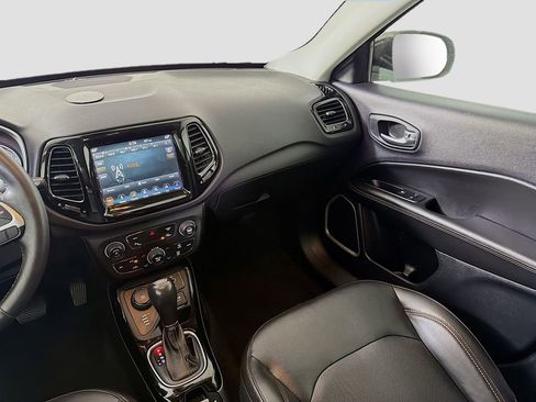 Used 2018 Jeep Compass Limited w/ Navigation Group image 25