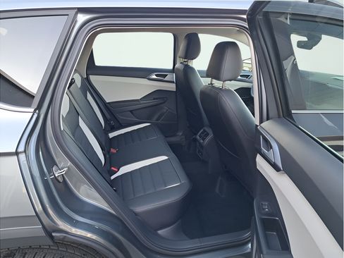 New 2025 Volkswagen Taos SEL AWD/4WD image 14
