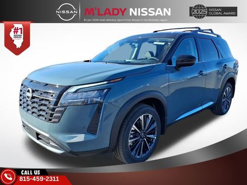 New 2026 Nissan Pathfinder Platinum image 3