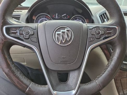 Used 2017 Buick Regal Premium FWD image 21