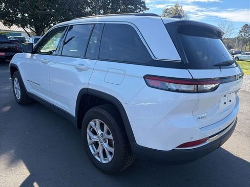 Used 2022 Jeep Grand Cherokee Limited image 5