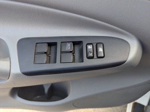 Used 2013 Toyota Tacoma 4x4 Double Cab w/ SR5 Pkg image 10