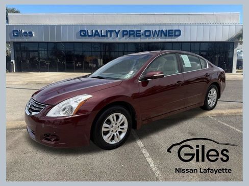 Used 2010 Nissan Altima 2.5 SL w/ SL Pkg FWD image 1